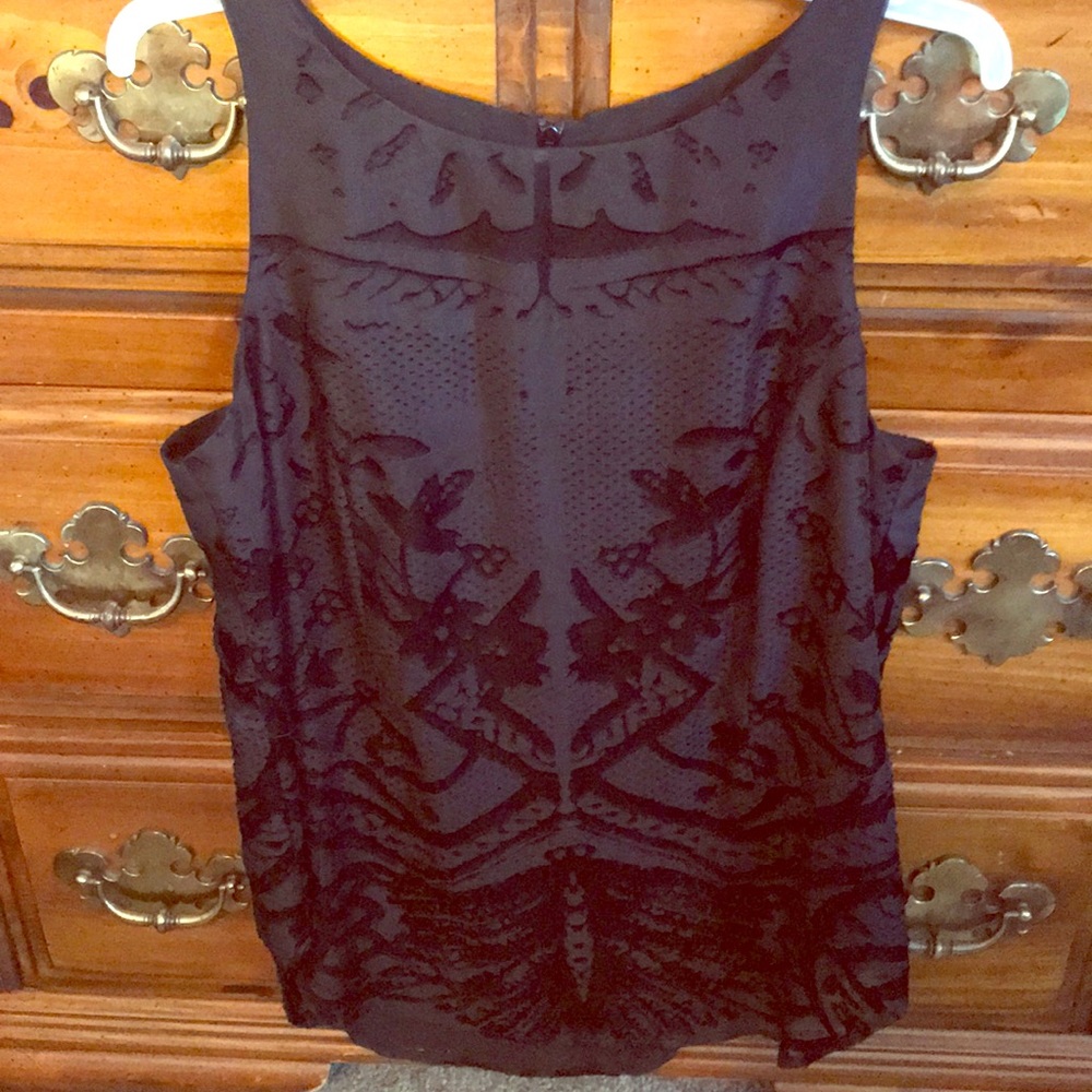 Long tank top with floral design